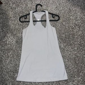 LULULEMON TANK size 4 BARELY WORN